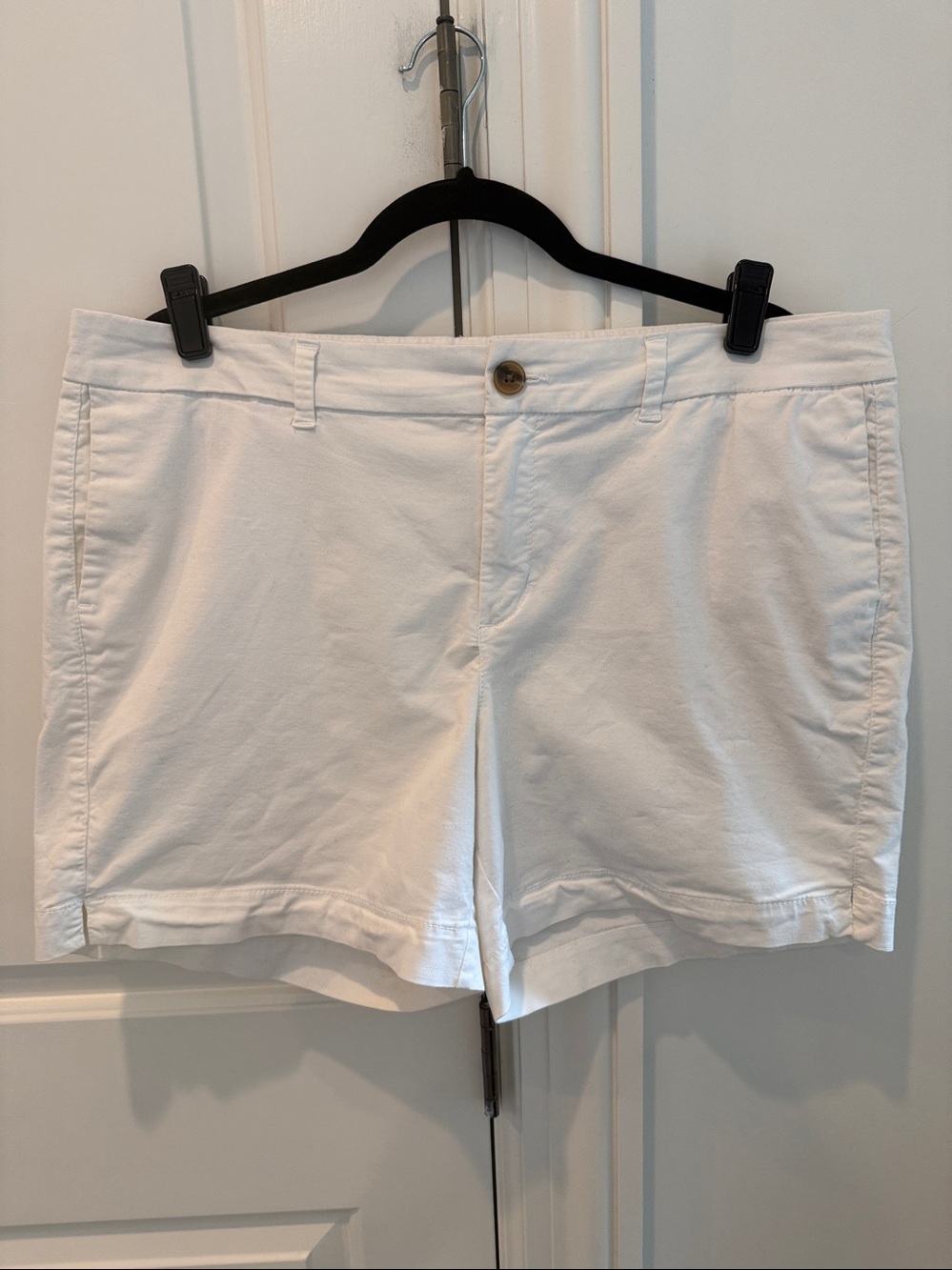 Old Navy Everyday Shorts 5” Size 14 White